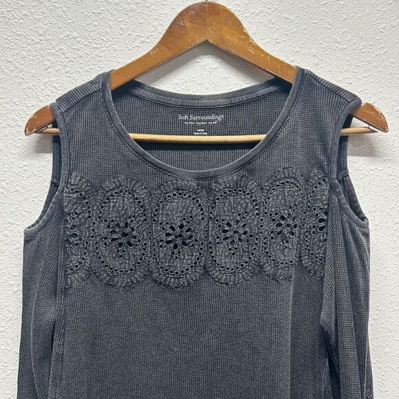 Soft Surroundings Embroidered Cold Shoulder Waffle Knit Gray Top Size L - Picture 2 of 12